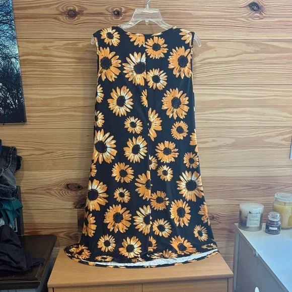 Emily Rose Black and Yellow Sunflower Dress - Picture 3 of 4